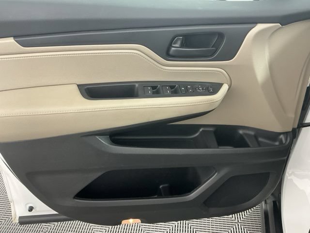 Certified 2024 Honda Odyssey EX image 7