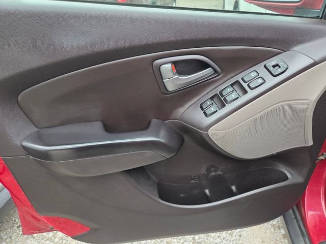 Used 2015 Hyundai Tucson SE FWD image 9