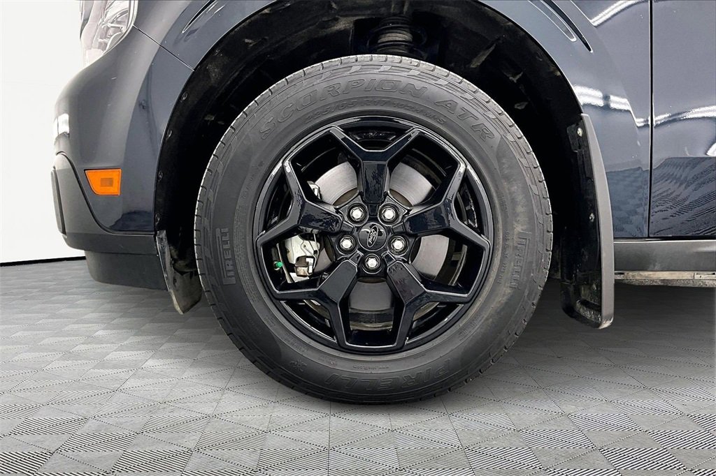 Used 2022 Ford Maverick Lariat w/ Lariat Luxury Package image 9