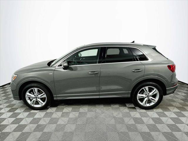 Certified 2023 Audi Q3 2.0T Premium w/ Convenience Package AWD/4WD image 4