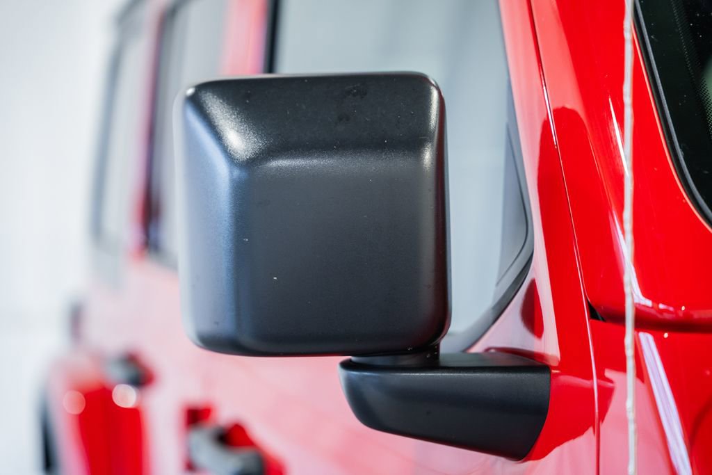 Certified 2022 Jeep Wrangler Unlimited Sahara w/ Cold Weather Group AWD/4WD image 17