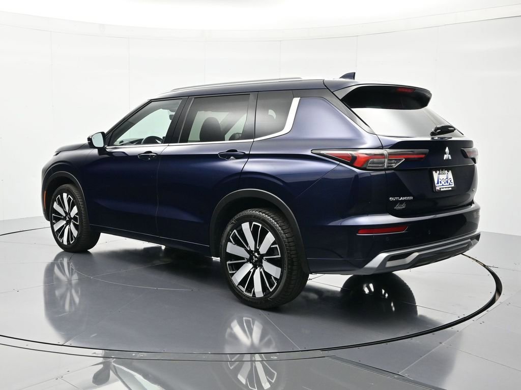 Used 2025 Mitsubishi Outlander SEL image 8