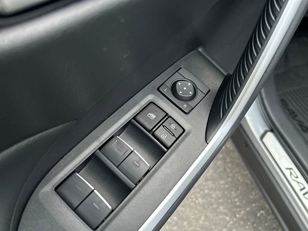 New 2025 Toyota RAV4 XLE image 19