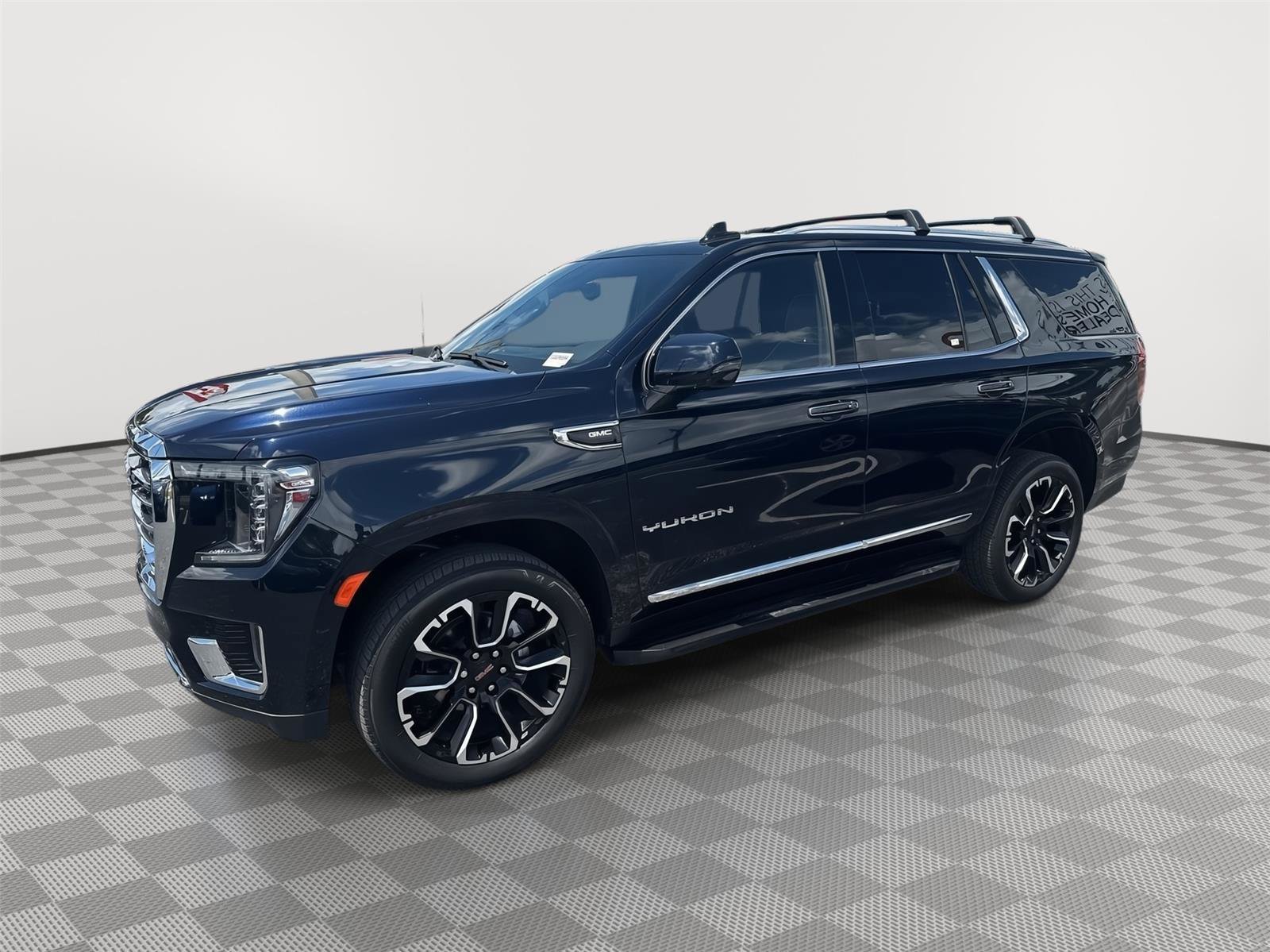 Used 2024 GMC Yukon SLT w/ SLT Luxury Package