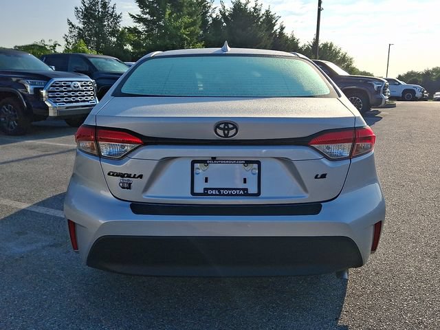 Certified 2025 Toyota Corolla LE FWD image 5