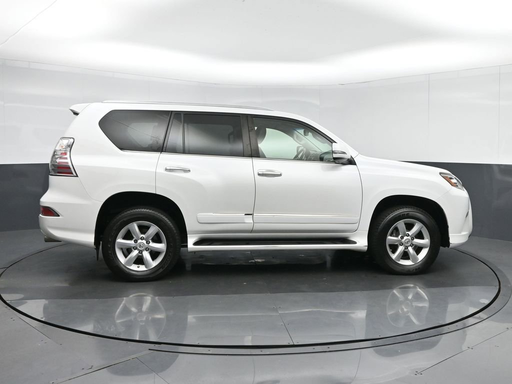 Used 2016 Lexus GX 460 w/ Navigation Package image 8