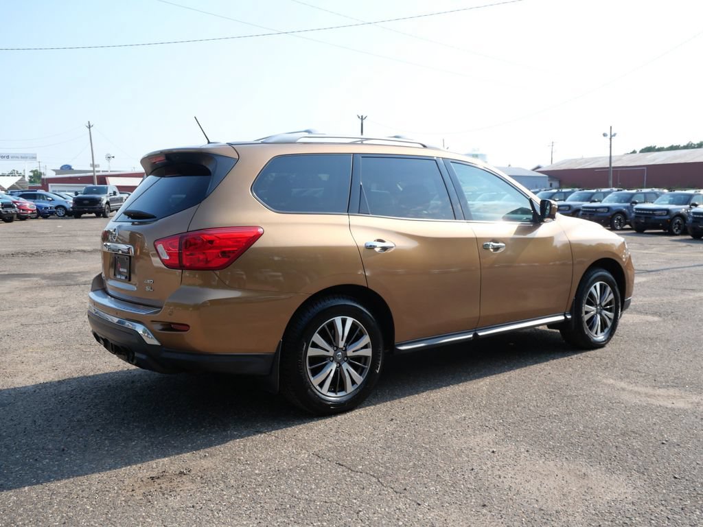 Used 2017 Nissan Pathfinder SL w/ SL Tech Package AWD/4WD image 6