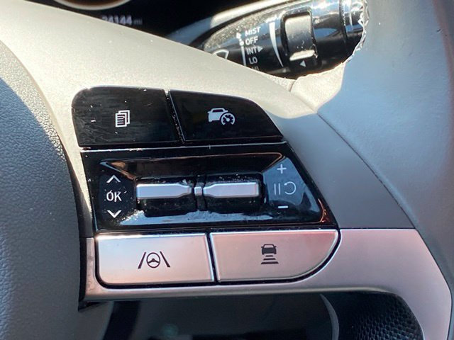 Used 2024 Hyundai Elantra SEL w/ Convenience Package FWD image 22