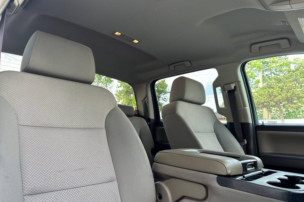 Used 2018 GMC Sierra 2500 SLE w/ SLE Preferred Package AWD/4WD image 16