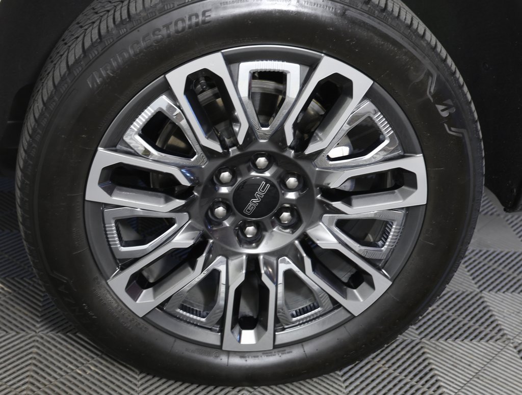 Certified 2024 GMC Yukon Denali Ultimate image 7