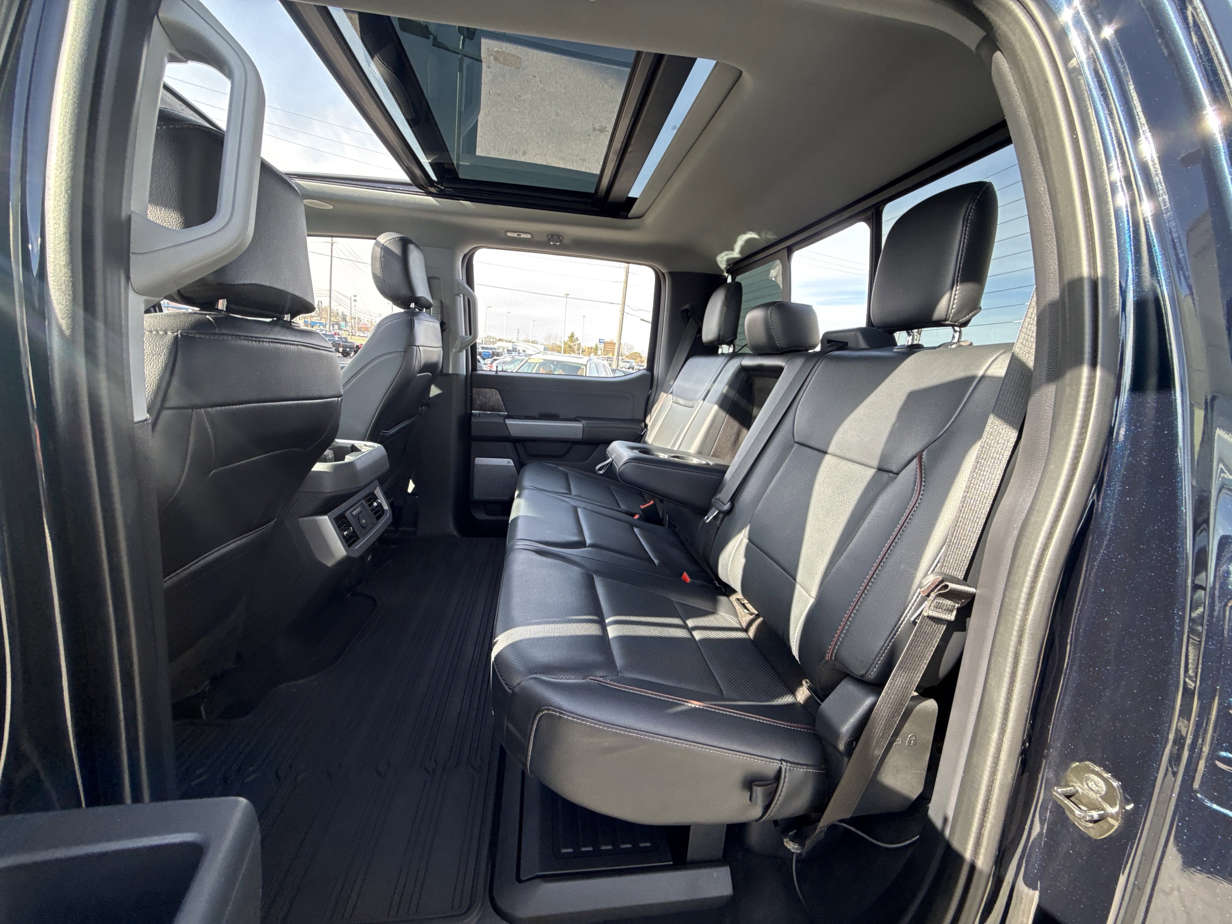 Used 2023 Ford F250 Lariat w/ Lariat Ultimate Package image 27