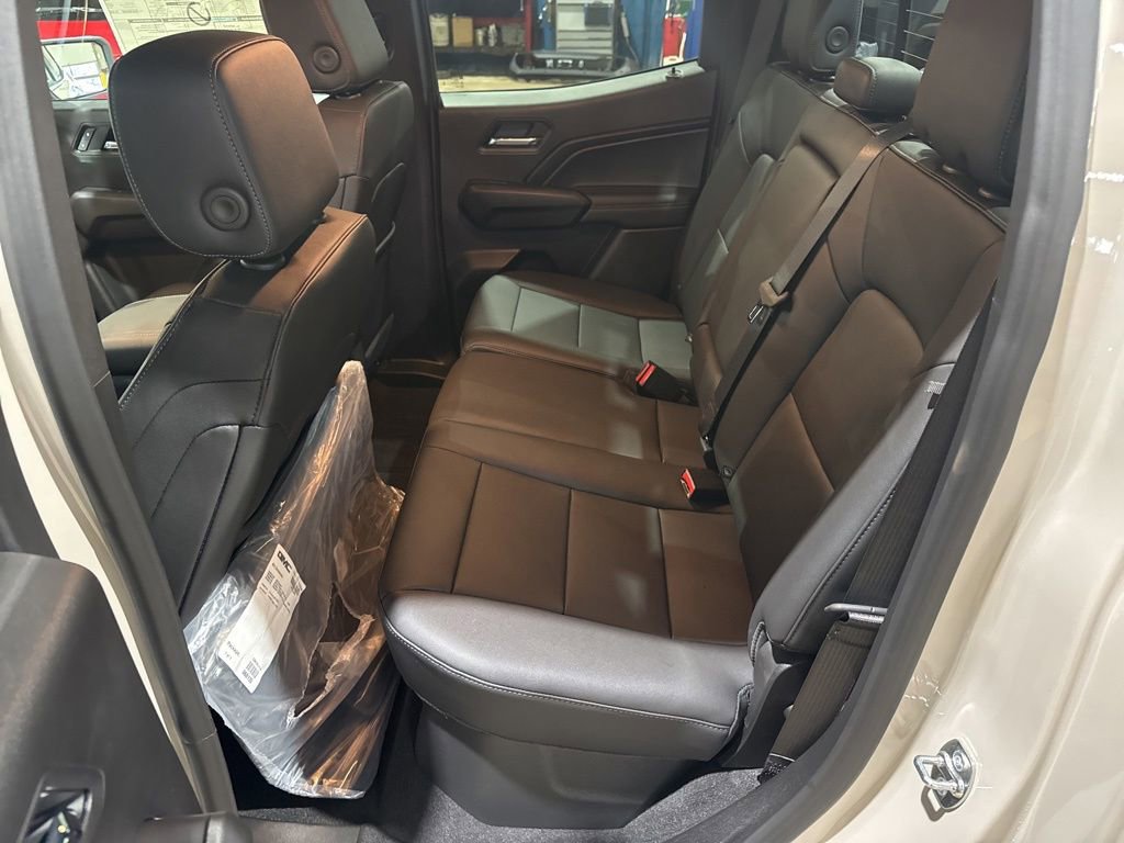 New 2026 GMC Canyon Elevation w/ Convenience Package image 32