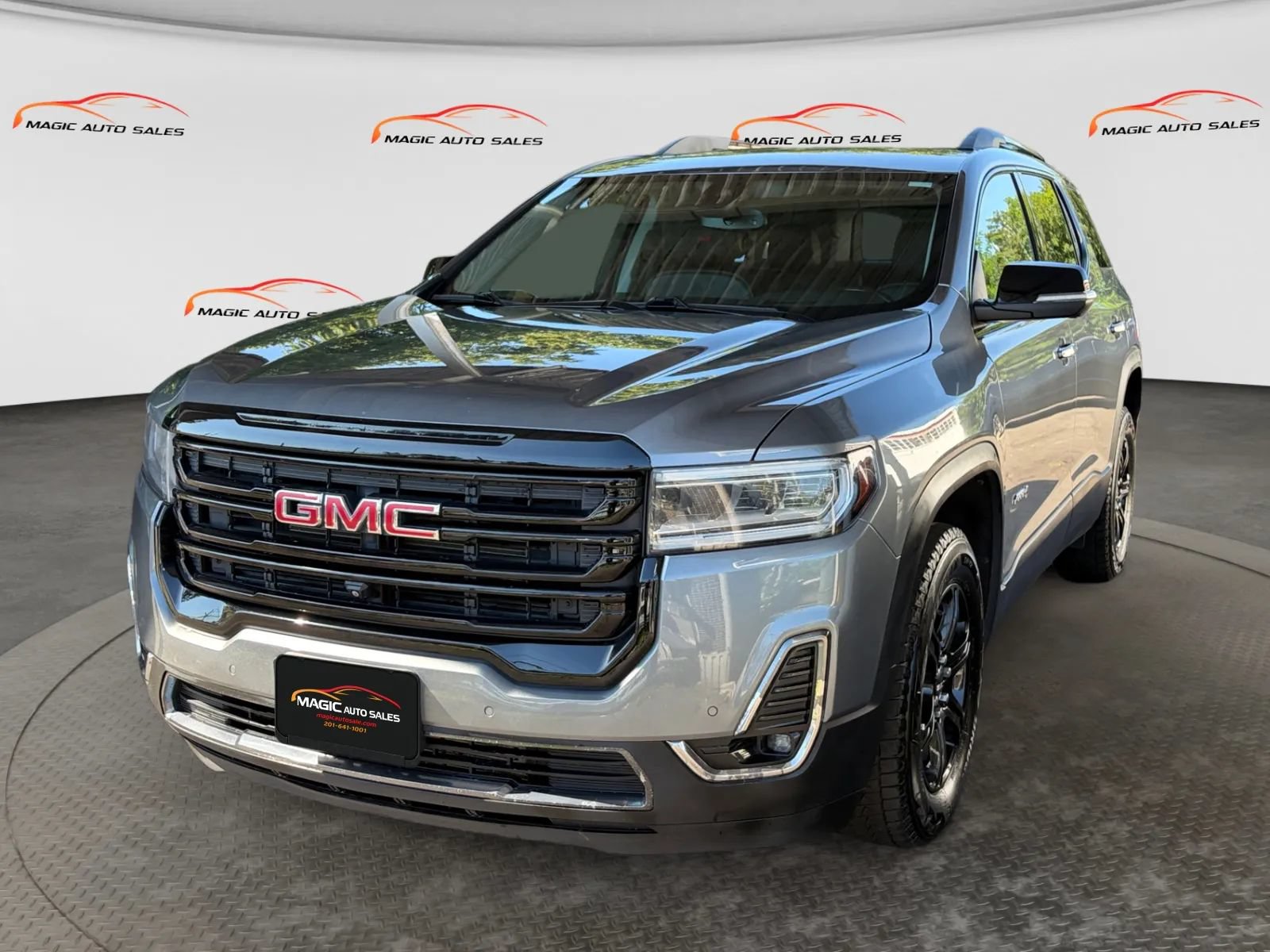 Used 2022 GMC Acadia AT4 w/ Technology Package AWD/4WD image 1