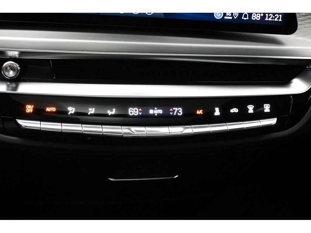 New 2026 Cadillac Lyriq V w/ Exterior Carbon Fiber Package AWD/4WD image 30