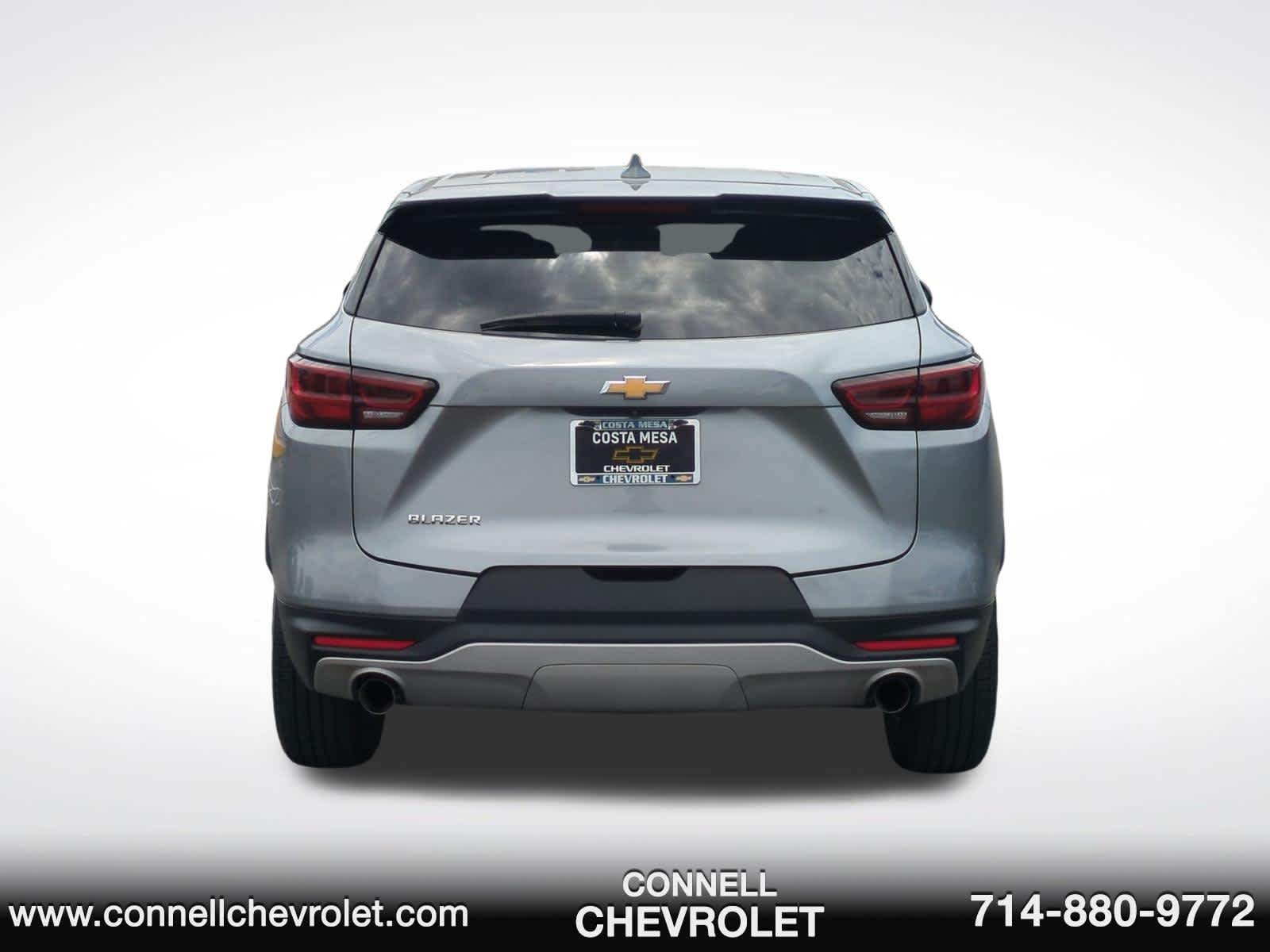 Used 2025 Chevrolet Blazer LT FWD image 6