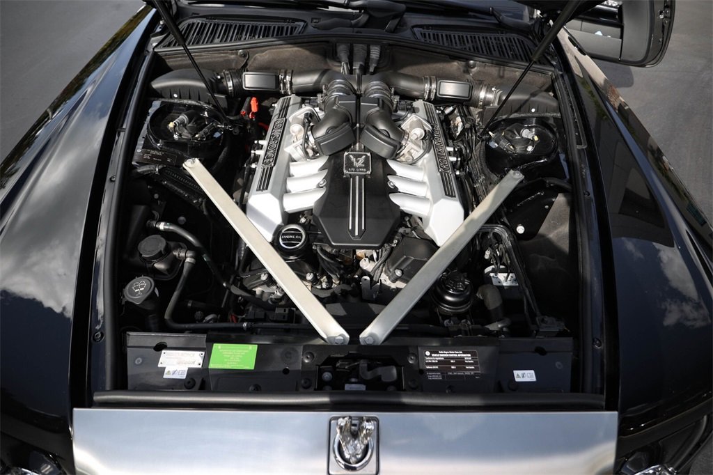 Used 2010 Rolls-Royce Phantom Drophead Coupe image 19