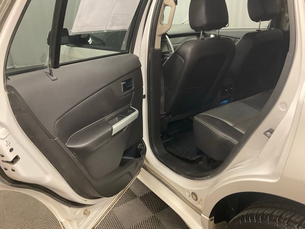 Used 2013 Ford Edge Sport w/ Driver Entry Pkg image 30