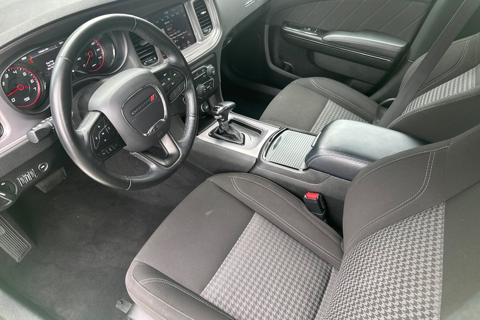 Used 2023 Dodge Charger SXT w/ Blacktop Package RWD image 4