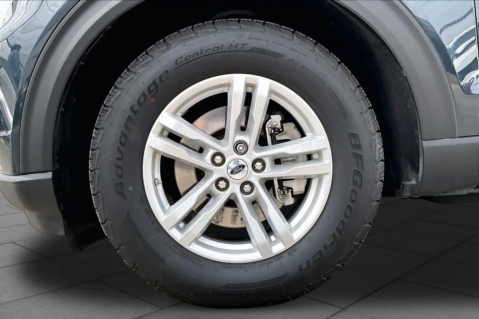 Used 2023 Ford Explorer XLT RWD image 10
