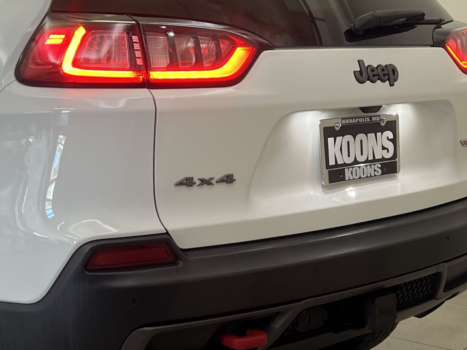 Used 2021 Jeep Cherokee Trailhawk w/ Trailer Tow Group AWD/4WD image 30