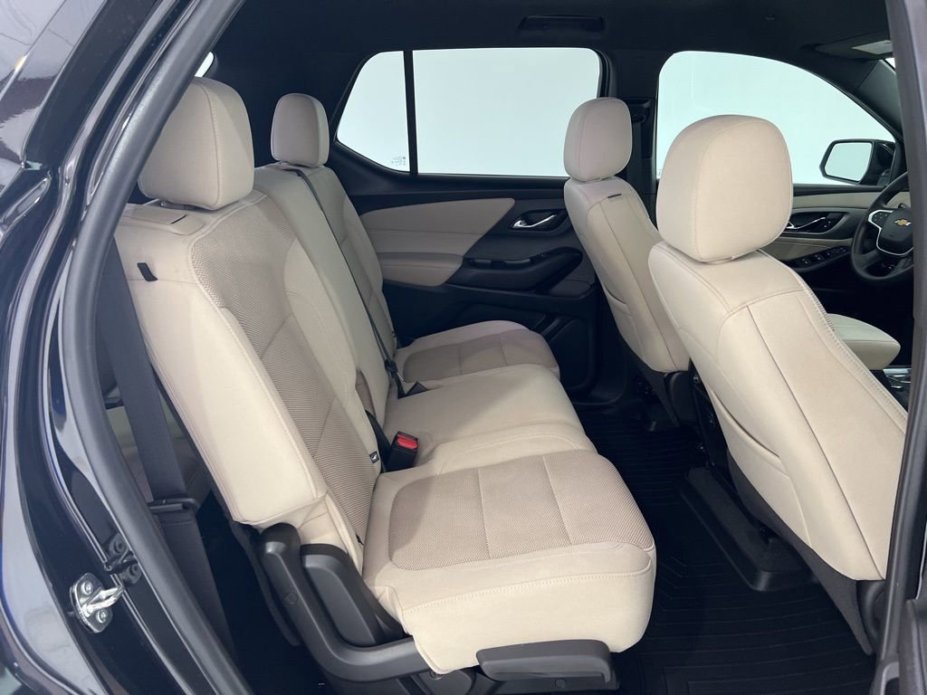 Used 2022 Chevrolet Traverse LS FWD image 22