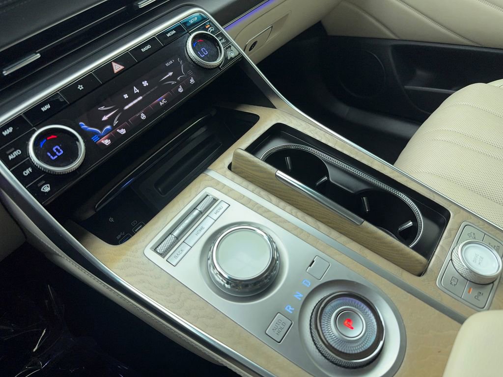 Used 2023 Genesis GV80 3.5T image 32