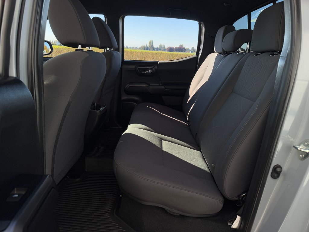 Certified 2019 Toyota Tacoma TRD Sport AWD/4WD image 20
