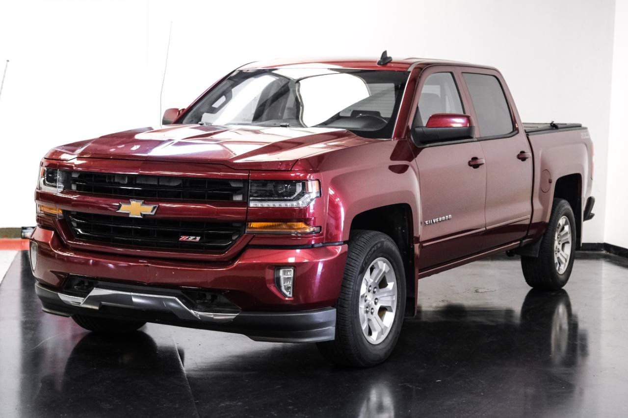 Used 2017 Chevrolet Silverado 1500 LT w/ All Star Edition AWD/4WD image 6