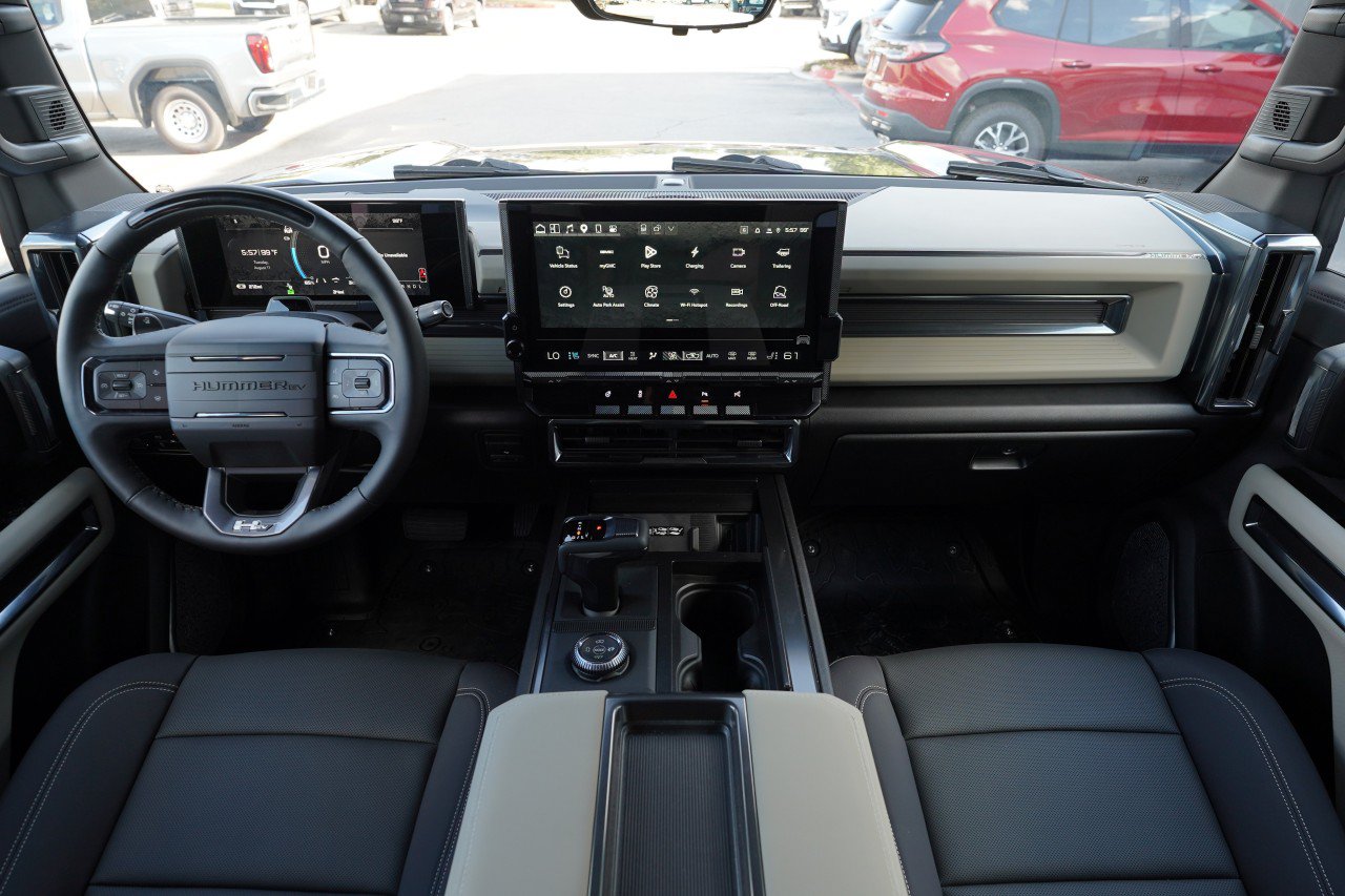 New 2026 GMC Hummer EV SUV AWD/4WD image 7