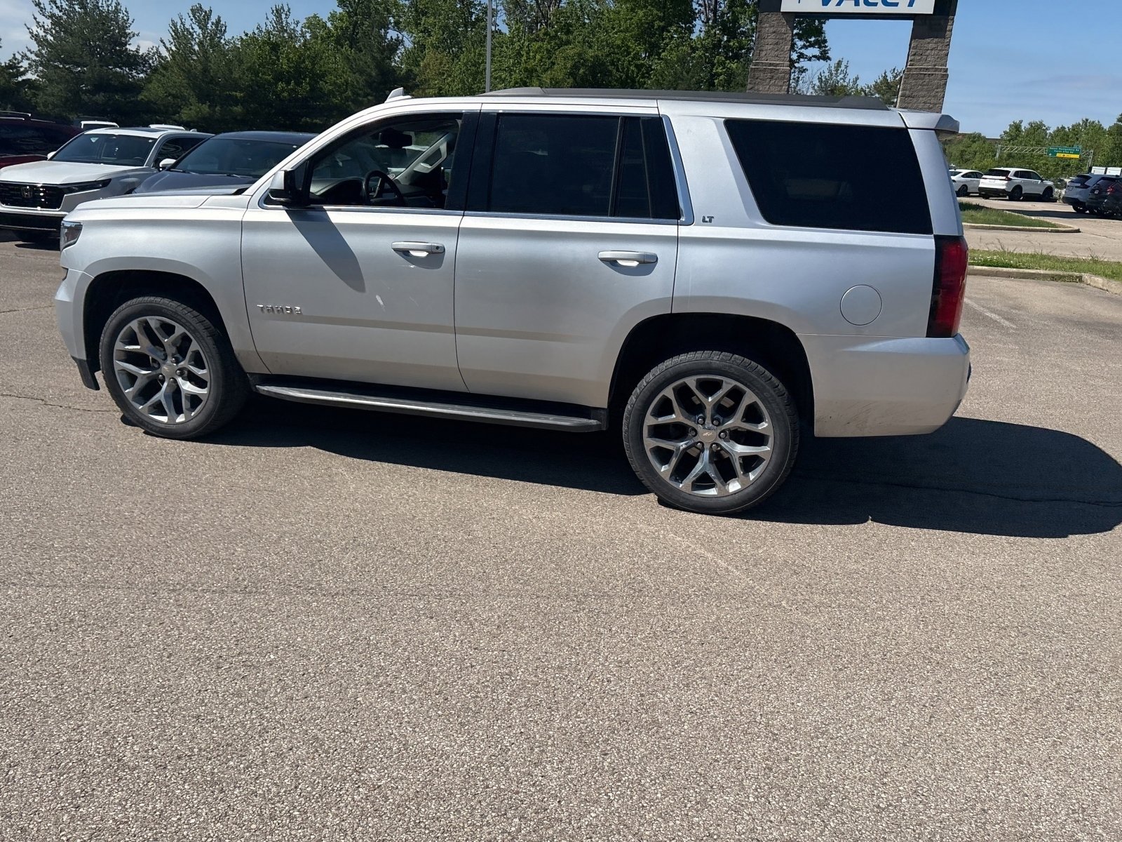 Used 2018 Chevrolet Tahoe LT AWD/4WD image 13