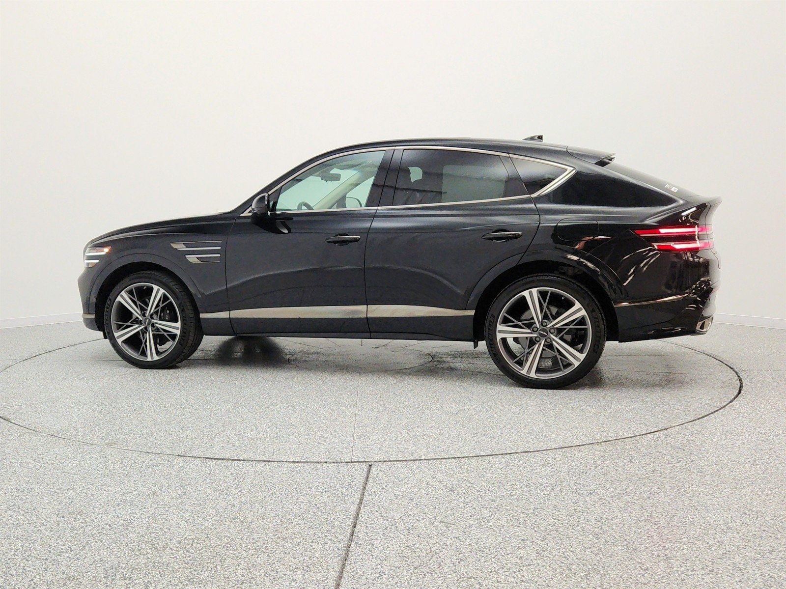 Used 2025 Genesis GV80 3.5T e-SC AWD/4WD image 8