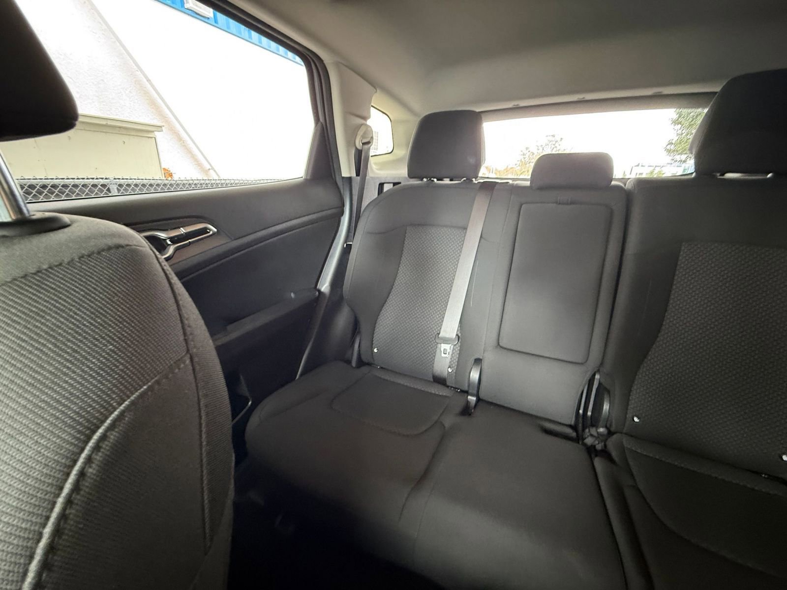 Used 2025 Kia Sportage LX image 39