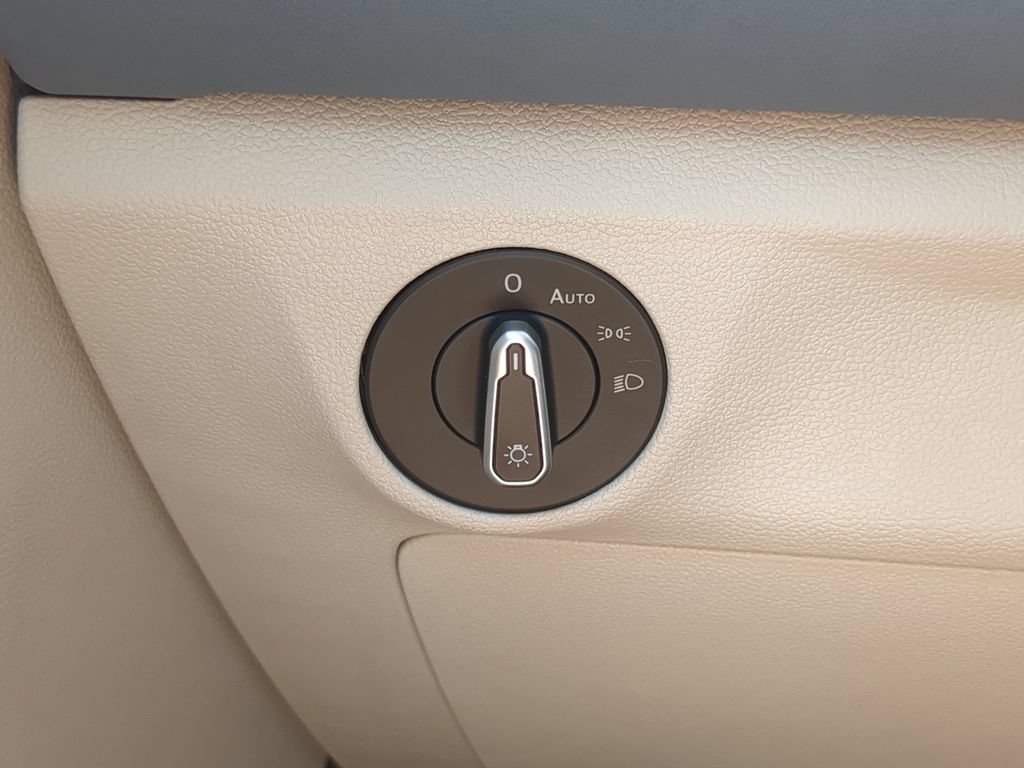 New 2026 Volkswagen Jetta SE FWD image 25