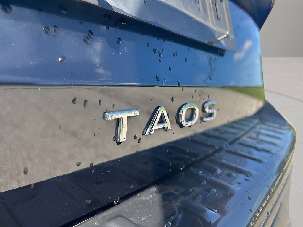 Used 2024 Volkswagen Taos SE AWD/4WD image 33