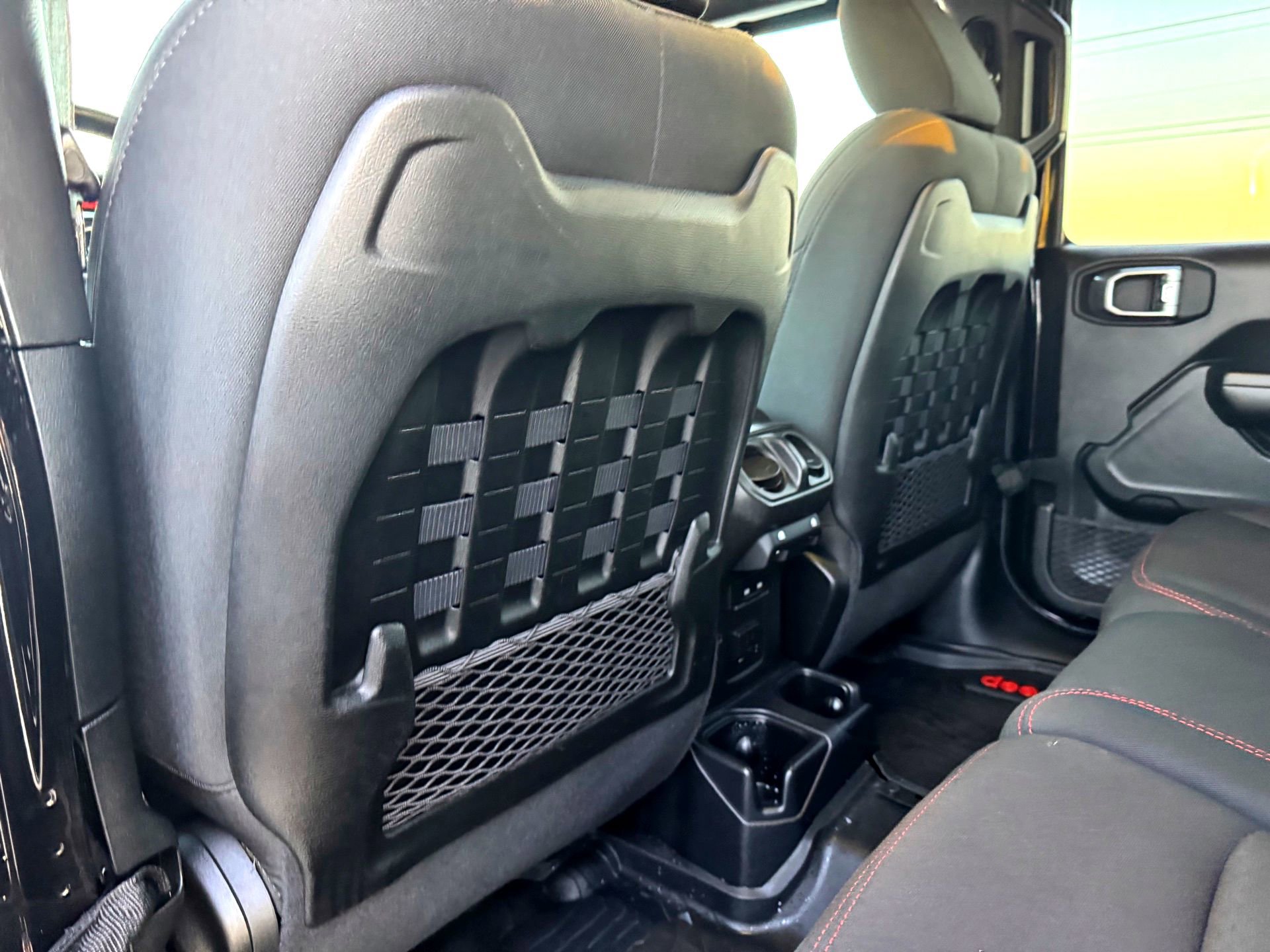 Used 2021 Jeep Wrangler Unlimited Rubicon w/ Steel Bumper Group image 18