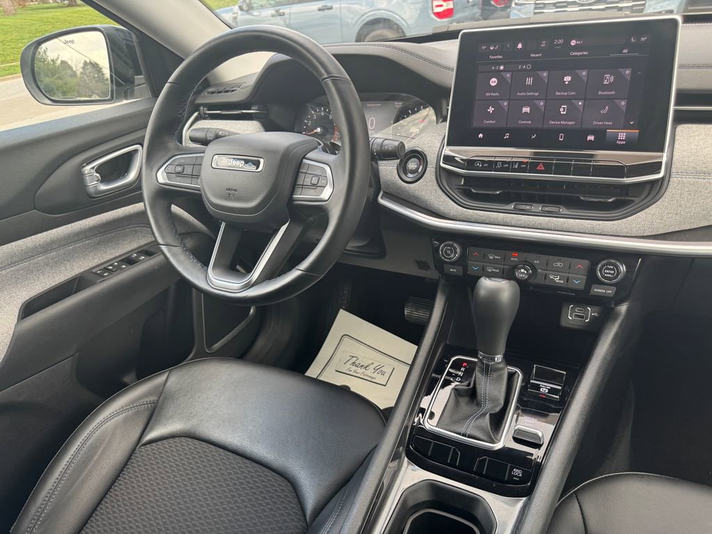 Used 2022 Jeep Compass Latitude w/ Convenience Group AWD/4WD image 24