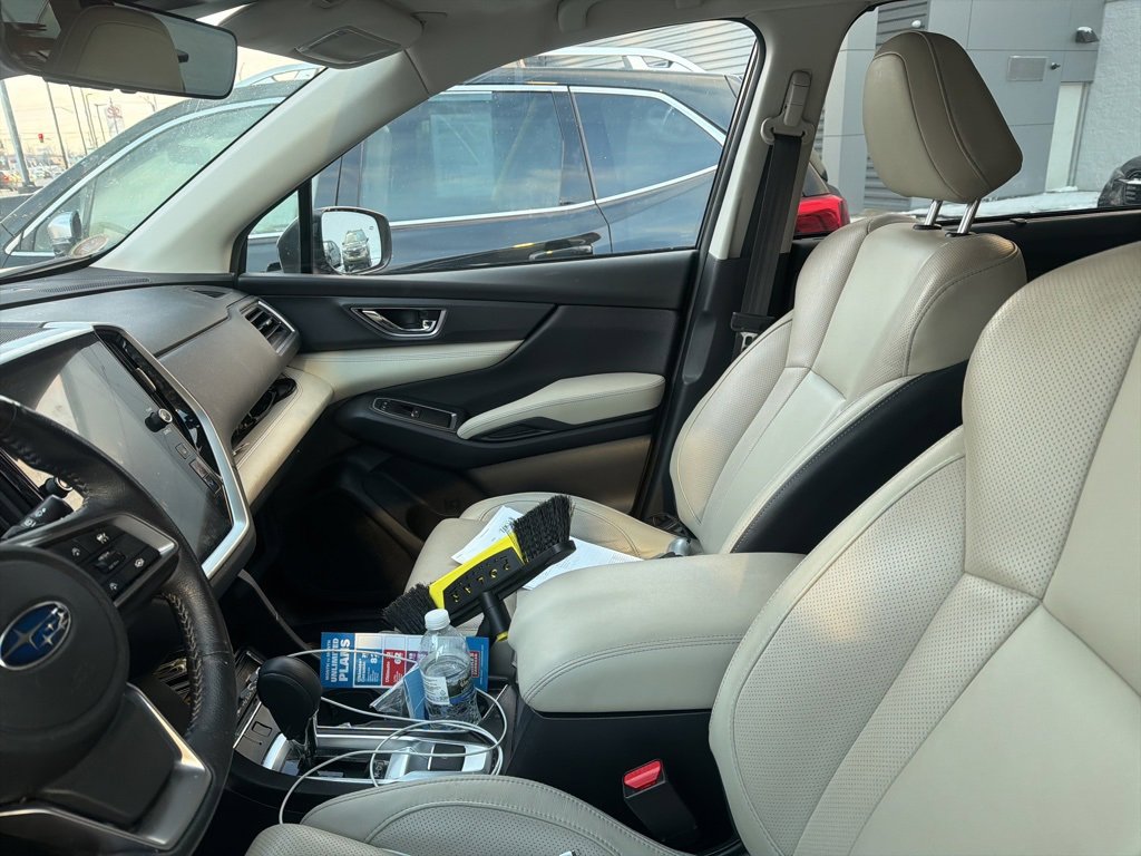 Used 2023 Subaru Ascent Limited image 6