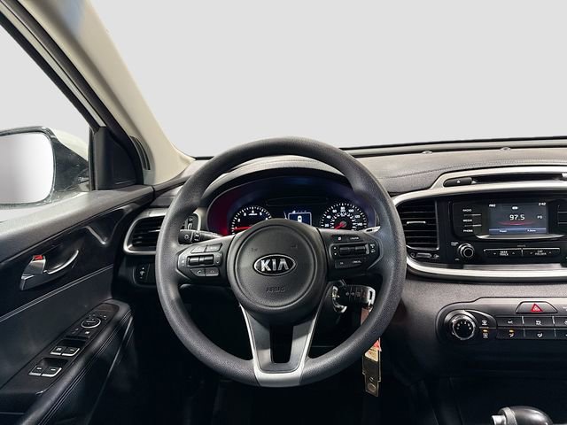 Used 2017 Kia Sorento LX image 22