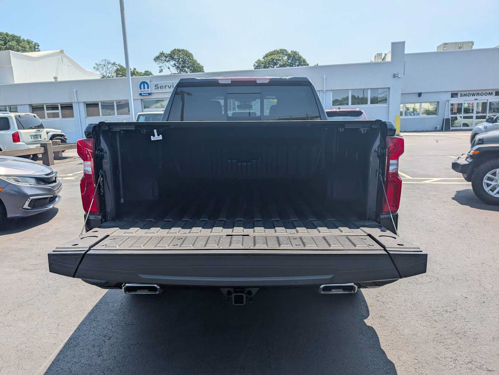 Used 2024 Chevrolet Silverado 1500 RST w/ Convenience Package II AWD/4WD image 25