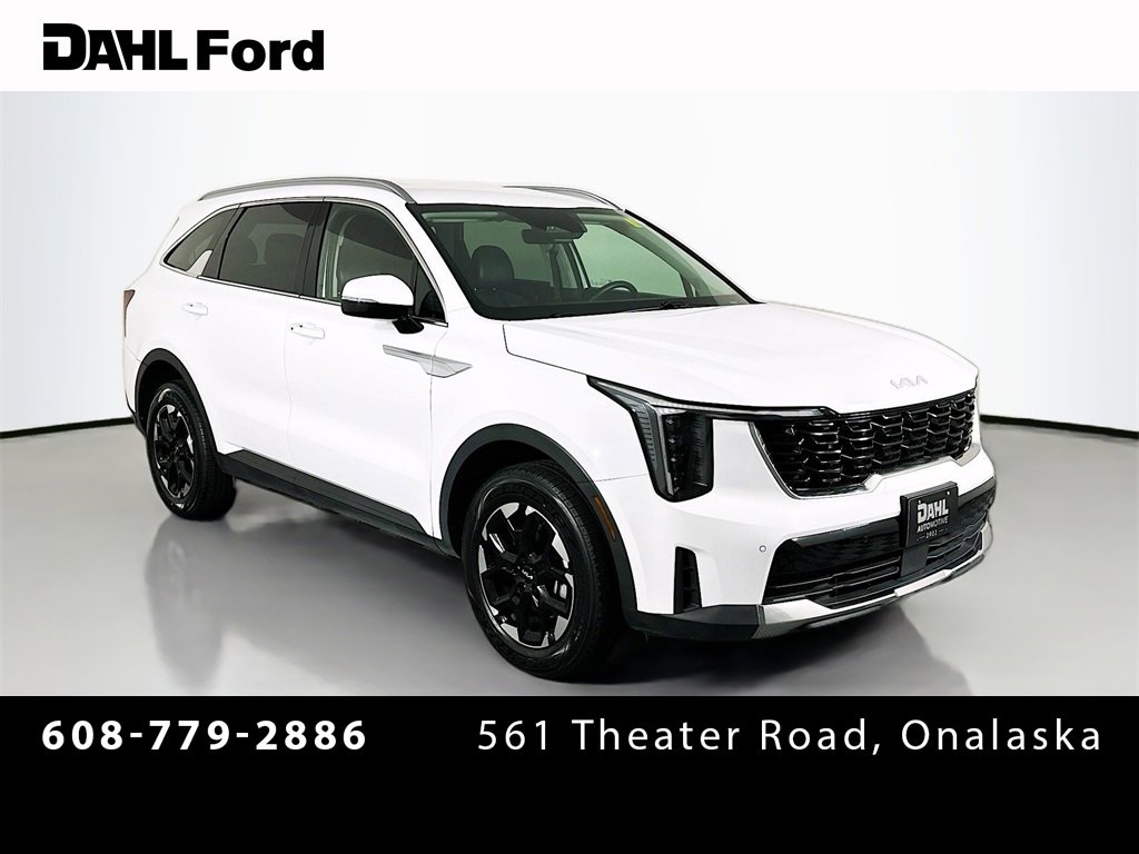 Used 2024 Kia Sorento S