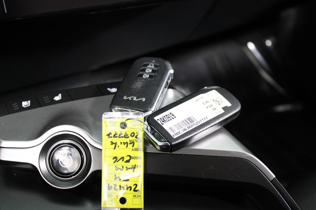Used 2024 Kia EV6 Wind w/ Wind Technology Package RWD image 15