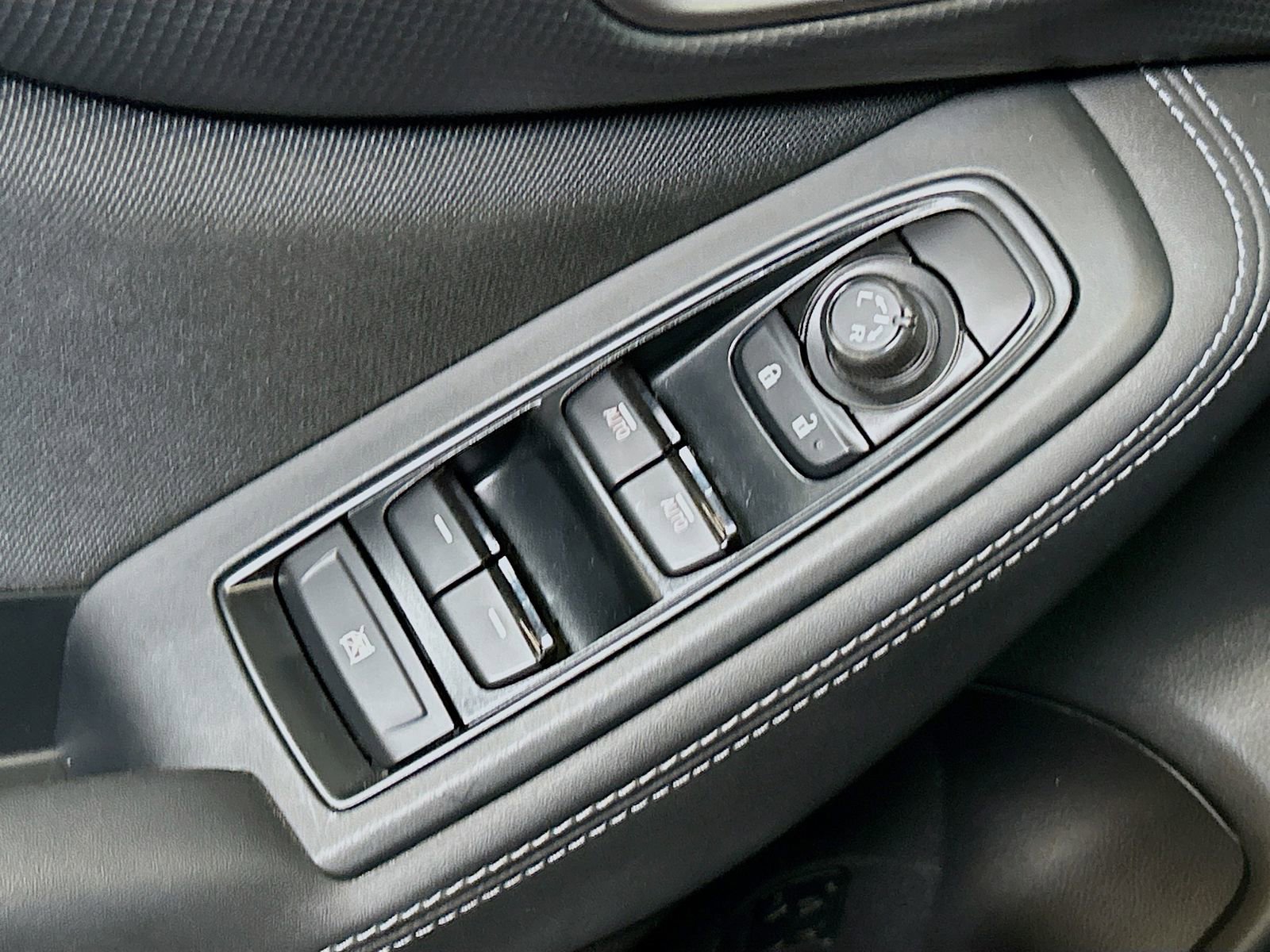 Used 2024 Subaru Forester Premium image 17