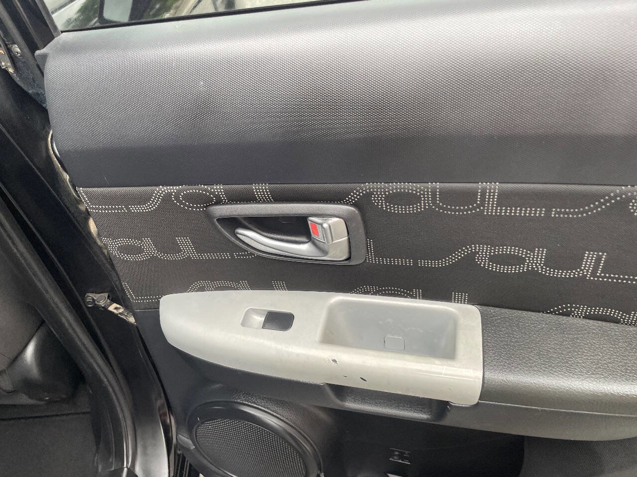 Used 2012 Kia Soul + FWD image 33