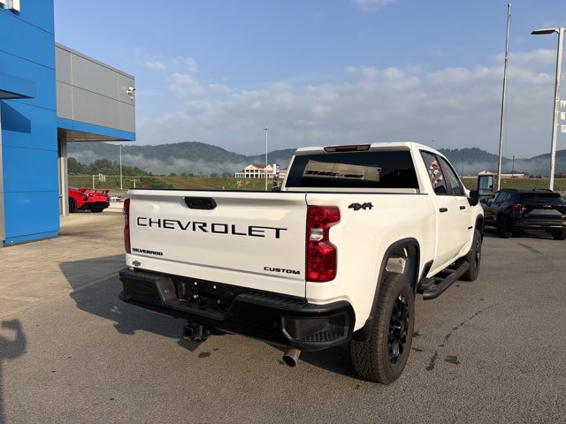 Used 2025 Chevrolet Silverado 2500 Custom w/ Custom Convenience Package AWD/4WD image 4