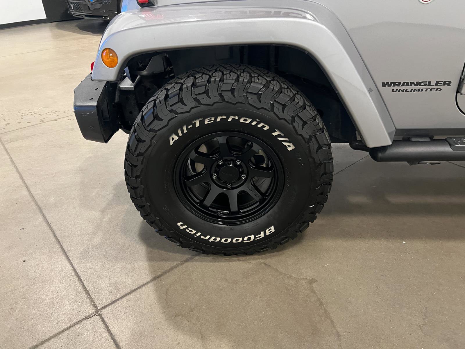Used 2017 Jeep Wrangler Unlimited Rubicon image 39