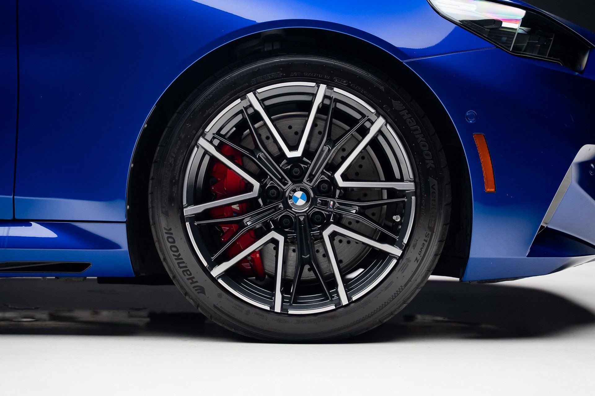 Used 2025 BMW M5 image 41