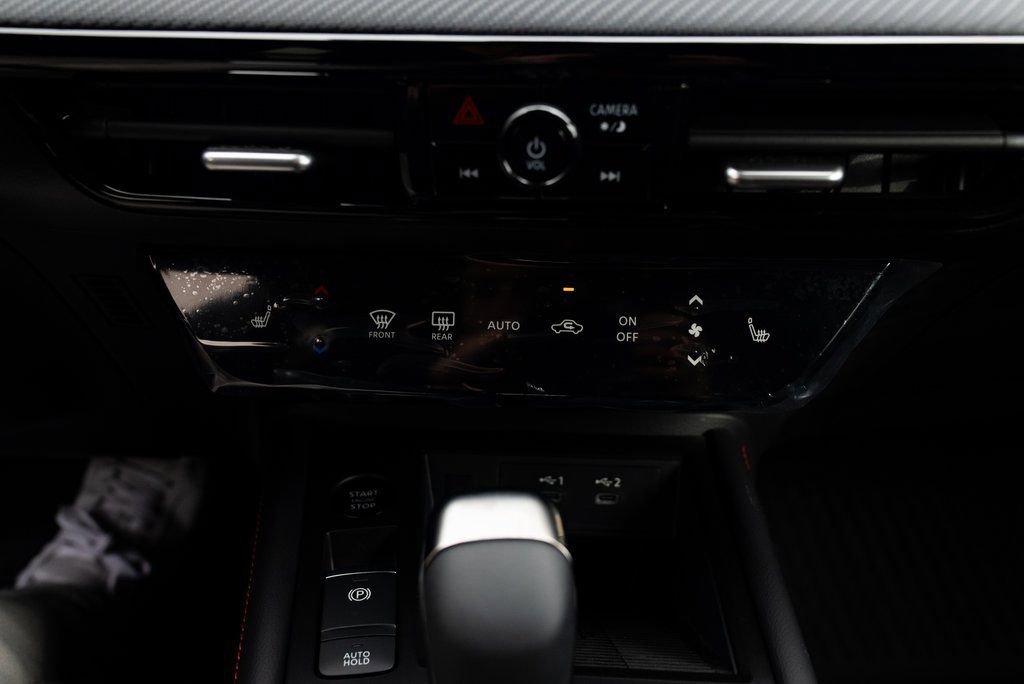 New 2026 Nissan Kicks SR w/ Cold Weather Package image 16
