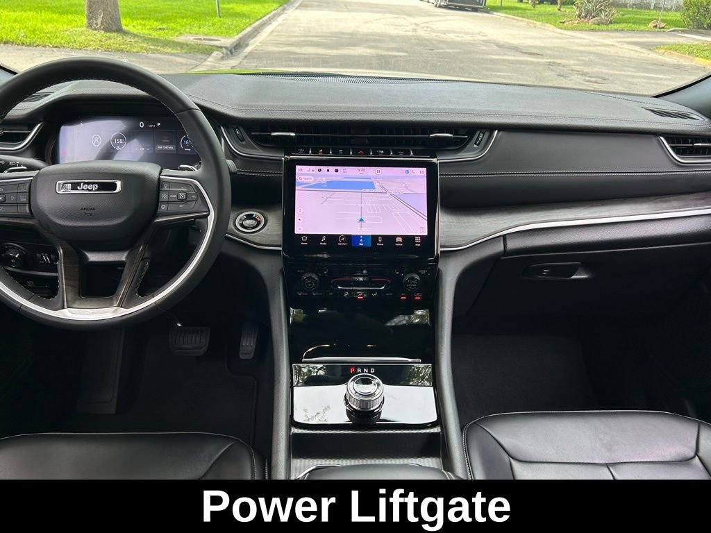 Certified 2024 Jeep Grand Cherokee Limited w/ Black Appearance Package image 13