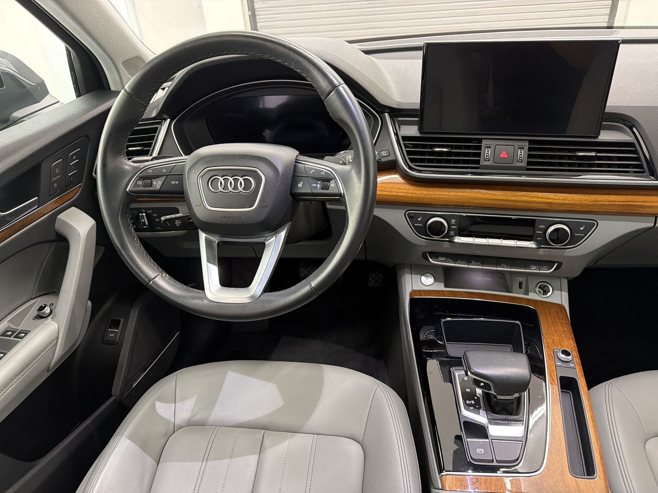Used 2023 Audi Q5 2.0T Premium Plus AWD/4WD image 26