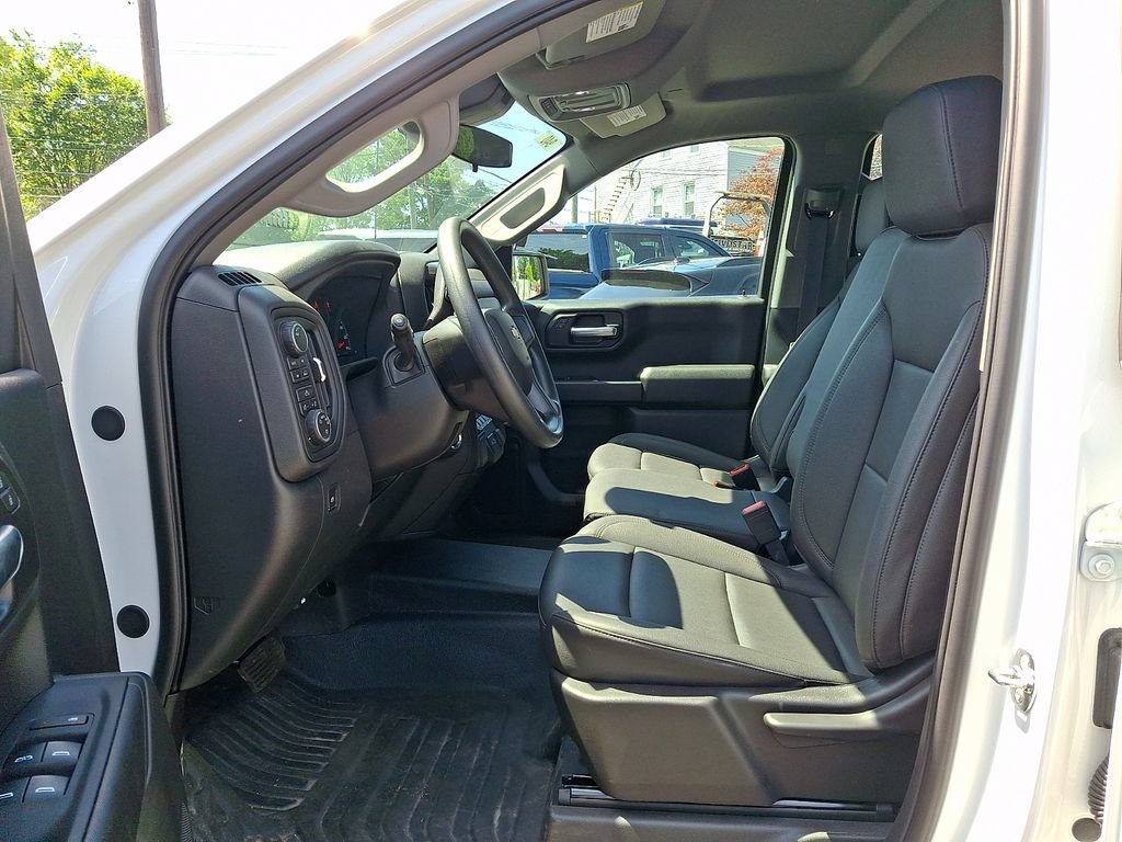 Used 2026 Chevrolet Silverado 1500 W/T w/ Trailering Package AWD/4WD image 13